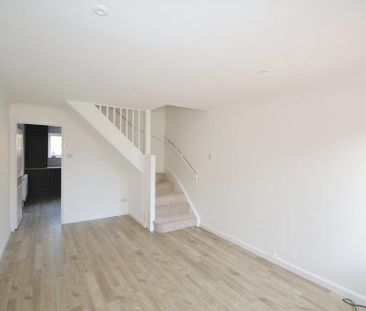 2 bedroom semi-detached house to rent - Photo 2