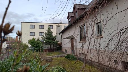 frisch renoviert/ 3,5 Zimmer-Wohnung 90m²+30m²/Garten/Parkplatz - Photo 5
