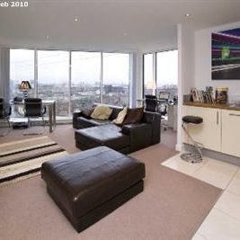 1 bedroom flat to rent - Photo 2