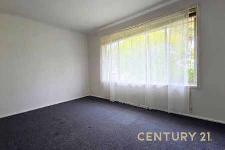 Bright & Spacious Home on Carlton Road - Photo 5