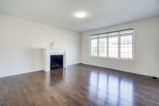 For Lease - 1 Connell Drive, Georgina, Ontario - Photo 1