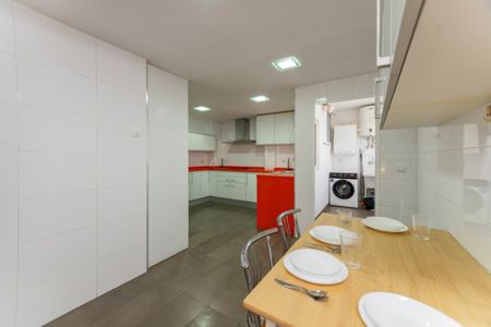 Bright Double Room in Camins al Grau - Photo 4