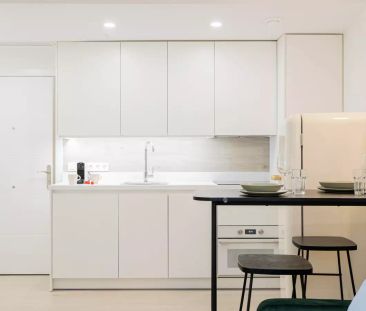 Studio for rent in Embajadores, all bills included - Photo 5