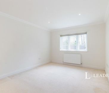 6 bedroom detached house to rent - Photo 4