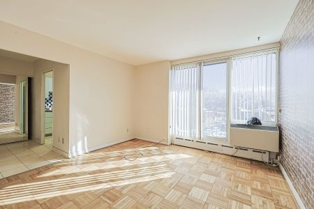 For Lease - 485 Kingston Road Unit# 307, Toronto, Ontario - Photo 3