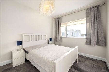 13 Cambria De Vesci Court Dun Laoghaire Co Dublin - Photo 3