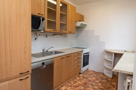 Pronájem bytu 3+1 79 m² - Fotografie 2