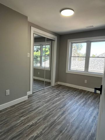 For Lease - 9 Gunn Street Unit# 1, Barrie, Ontario - Photo 2