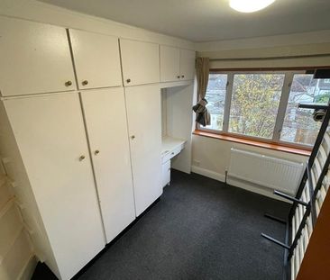 4 Bed Semi-Detached House, Rannock Avenue, NW9 - Photo 5