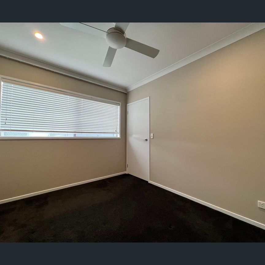 2 Hillcrest St, Rochedale, Qld 4123 - Photo 1