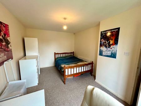 4 bedroom house share to rent - Photo 2