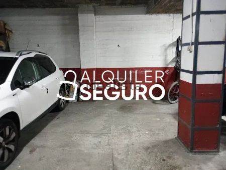 Alquiler de piso en Calle Calzada de la Trinidad - Photo 3