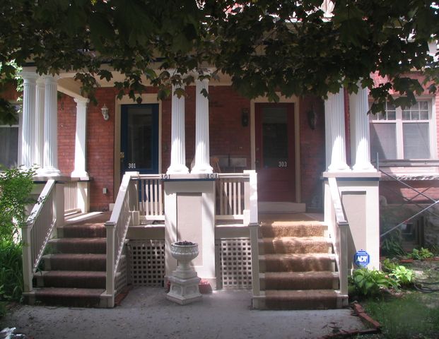 SANDY HILL 1 BEDROOM + DEN - MAY 1st - Photo 1