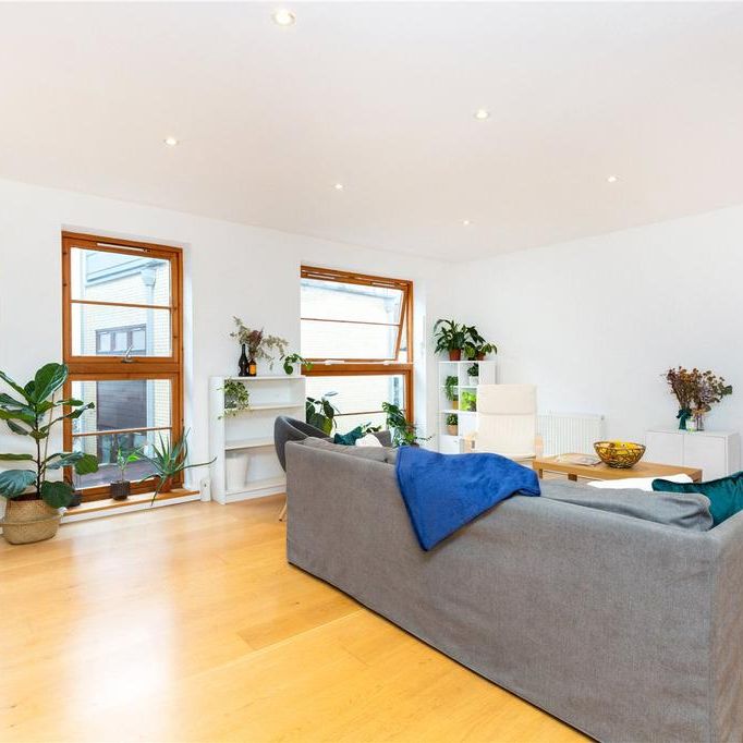 3 bedroom maisonette to rent - Photo 1