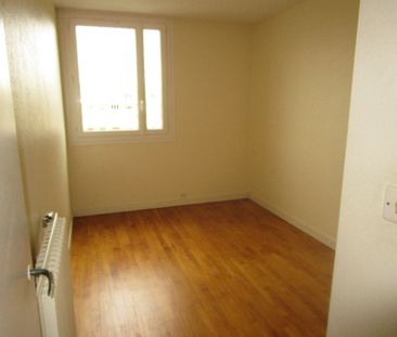 Location Appartement 4 pièces 70m² RENNES 35000 - Photo 3