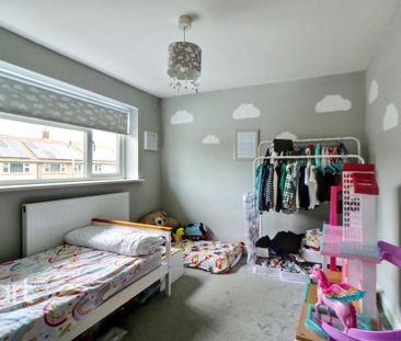 3 bedroom end of terrace house to rent - Photo 6