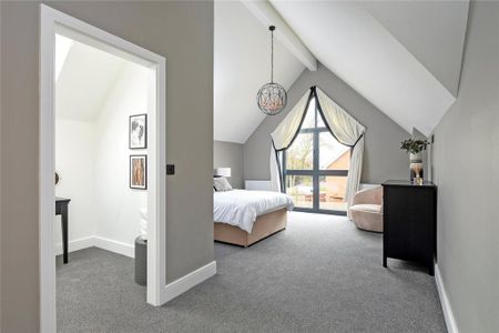 4 bedroom detached house to rent - Photo 2