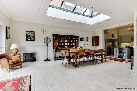 6 bedroom property to rent in Hove - Photo 5