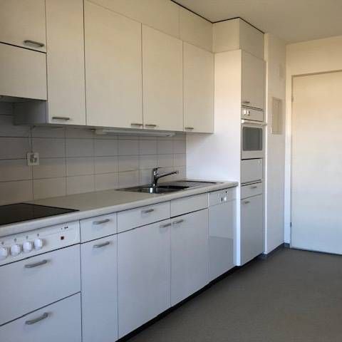 2.5 Zimmer, 65 m², 5. Stock - Photo 1