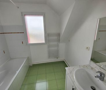 Au c?ur du centre-bourg de Saint ERBLON, bel appartement T3 (51m² c... - Photo 1