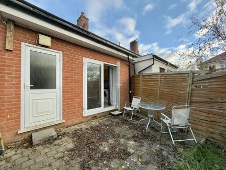 Studio to rent - Photo 4