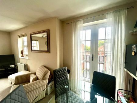 2 bedroom block of apartments to rent - Photo 3