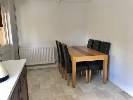 48 Davys Street, Carrickfergus, BT38 8BN - Photo 2