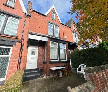 4 bedroom terraced house to rent - Photo 6