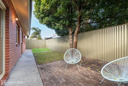 Modern Living by the Bay - Photo 2