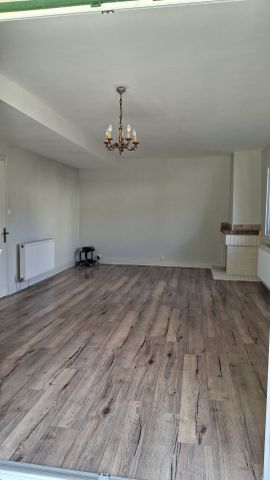 Location Maison 6 pièces 138m² ST SEVERIN 16390 - Photo 3