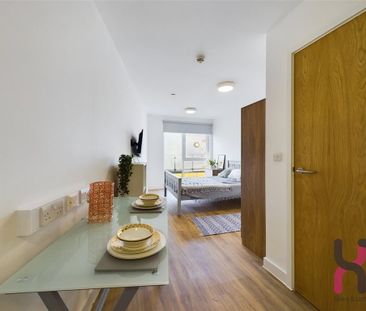 Studio to rent - Photo 1