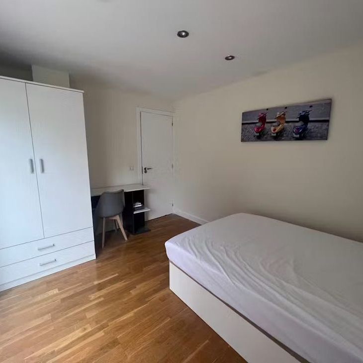 Calle de Basilio de Prado, Madrid, Community of Madrid 28035 - Foto 1