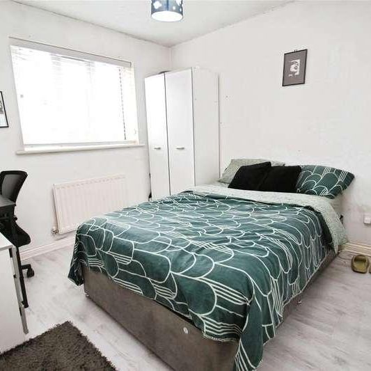 Holly Bank, Langdon Hills, Basildon, SS16 - Photo 1