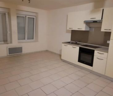 Location appartement 1 pièce - 31.83m² à Hazebrouck (59190) - Photo 1