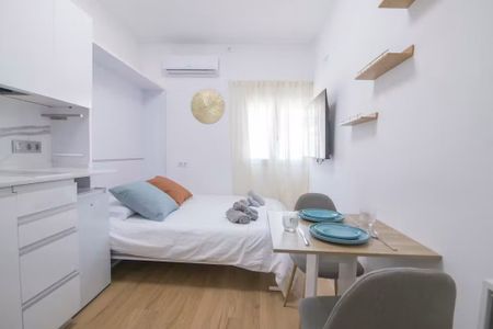 Carrer del Padre Francisco Camacho, Valencia, Valencian Community 46011 - Photo 5