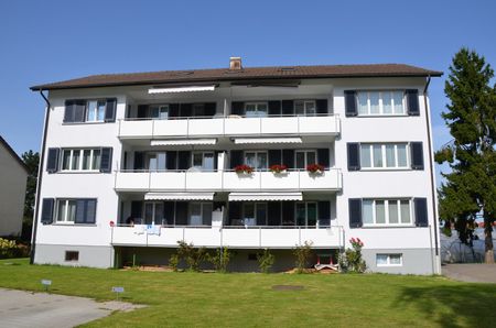 "helle, moderne 4.5-Zimmer-Wohnung mit Balkon an ruhiger Lage" - Photo 4