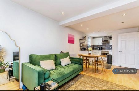 1 bedroom flat to rent - Photo 3