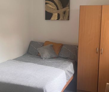 College Road 33 Room 5 - Photo 6