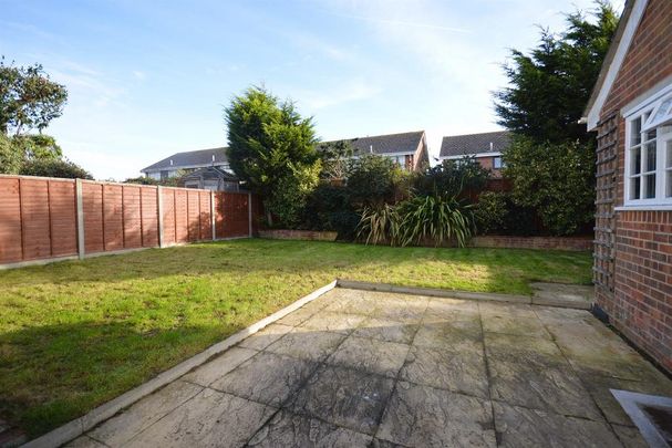 3 bedroom detached house to rent - Photo 1