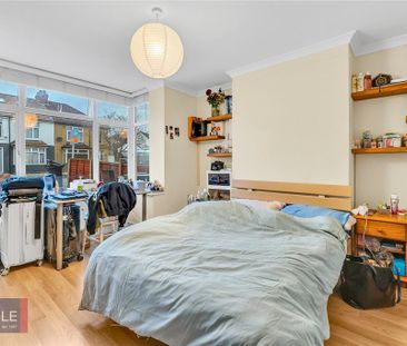 4 bedroom semi-detached house to rent - Photo 6