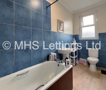 7 Bedroom Mid Terraced House for rent in Regent Park Terrace - Photo 6