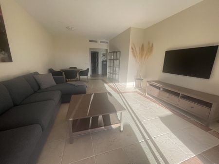 Apartamento planta baja en alquiler en Estepona - Photo 4