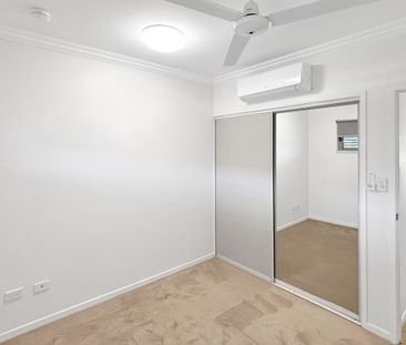 For Rent – Stylish & Convenient Living - Photo 2