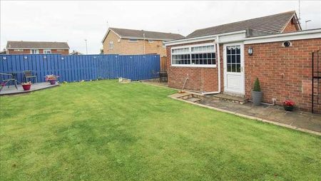 Porchester Drive, Eastfield Chase, Cramlington, NE23 - Photo 4