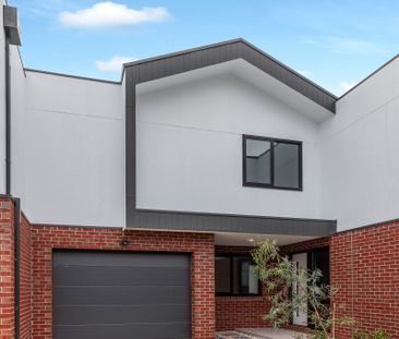 3/25 Eisenhower Street, Reservoir VIC 3073 - Photo 1