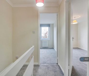 4 bedroom maisonette to rent - Photo 1