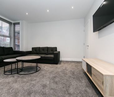 Burchett Place, Woodhouse, Leeds - Photo 5