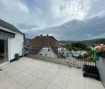 Außergewöhnliche Penthousewohnung mit schöner Dachterrasse in Top-L... - Photo 1