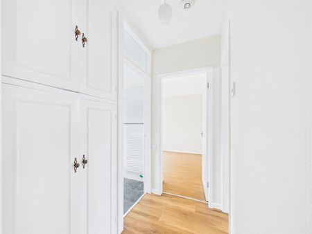 Garden Court, Birkenhead, 2 bedroom, Apartment - Photo 4