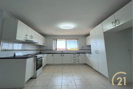 Renovated 2 Bedroom Unit in the Heart of Fairfield!!! - Photo 4